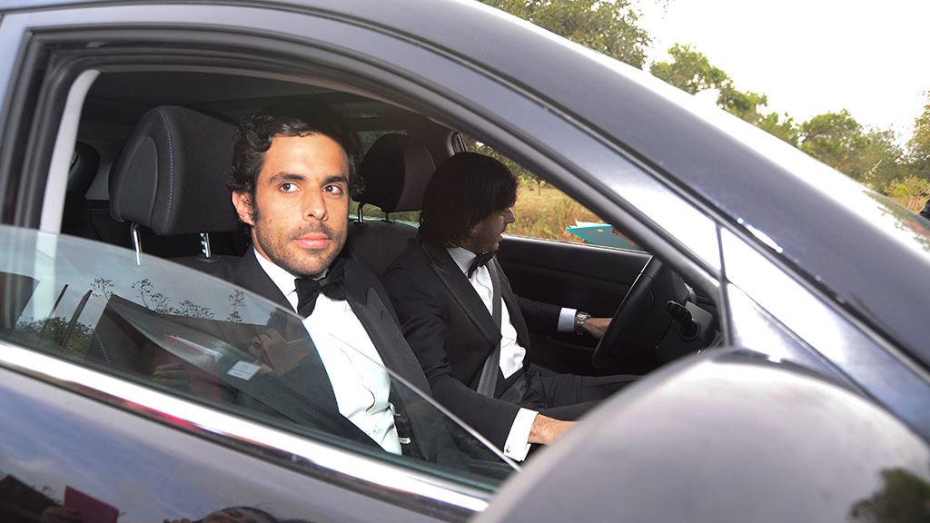 Alonso Aznar, hijo del expresidente, acudiendo al enlace