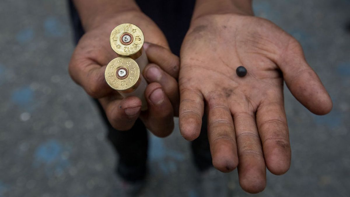 El Gobierno de Venezuela prohíbe portar armas durante 180 días