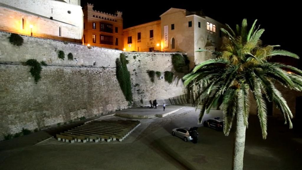 Muere tras caerse de un muro de la catedral de Palma de Mallorca