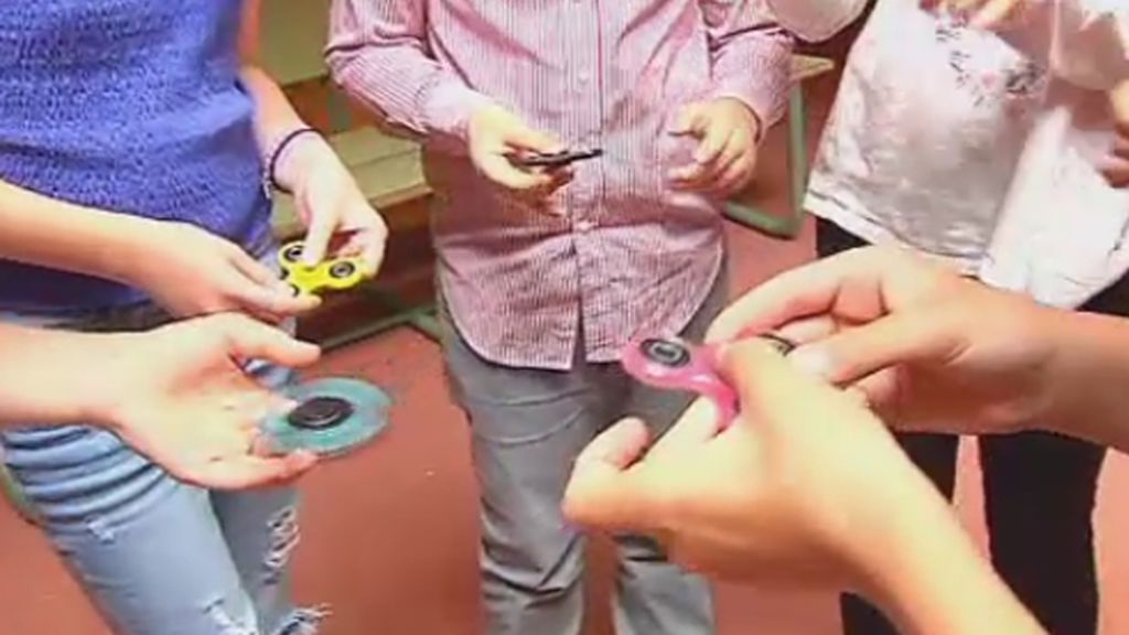 Finger spinner, el entretenimiento más popular entre los pequeños