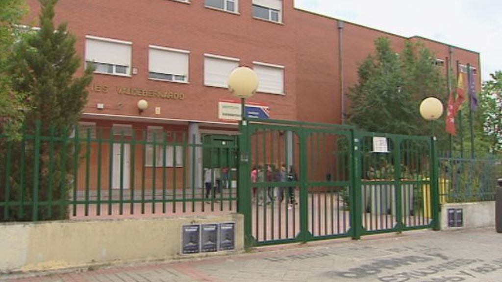 Expulsada del instituto la niña de 13 años que apuñaló a un compañero de 14