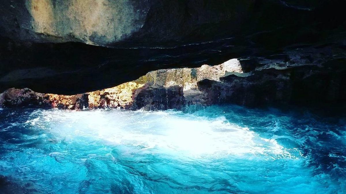 Un turista británico muere al ser arrastrado por el mar en una cueva marina en Tenerife