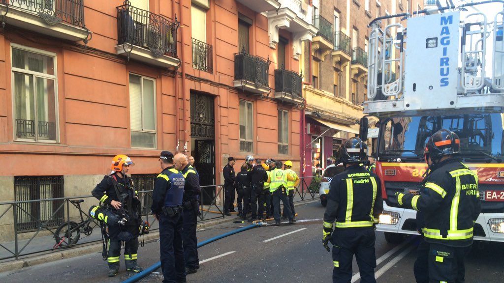 Un herido con quemaduras graves por una explosión de gas en una vivienda de Madrid