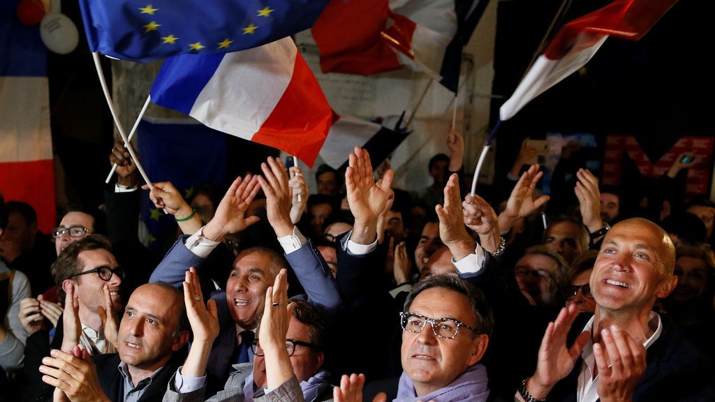 Seguidores de Macron celebran su victoria
