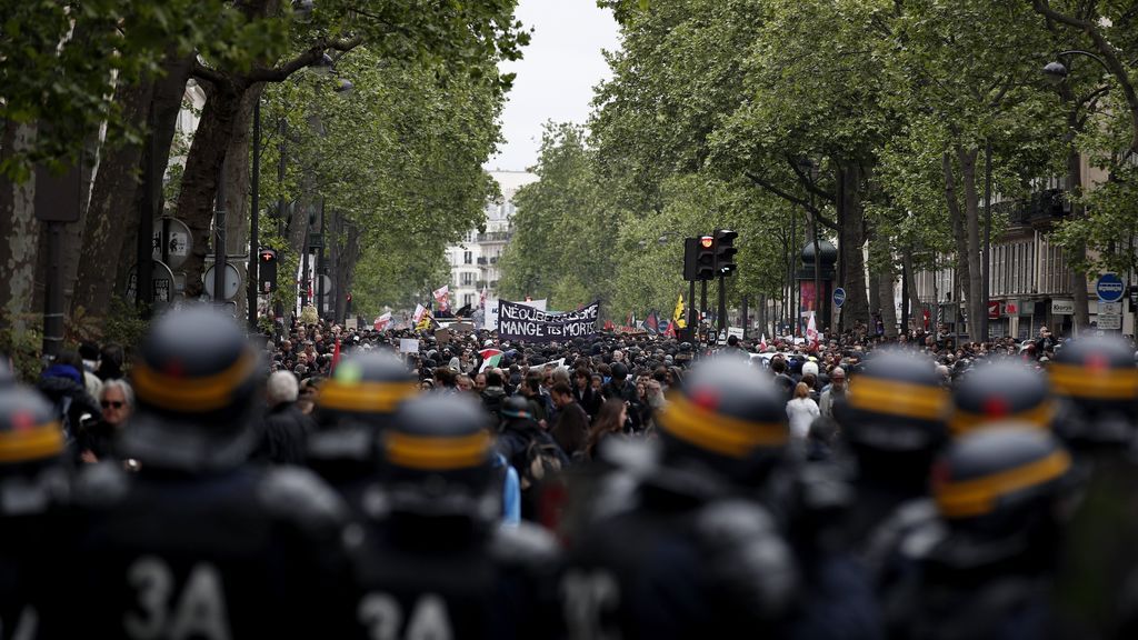 Primera protesta contra Macron, presidente electo francés
