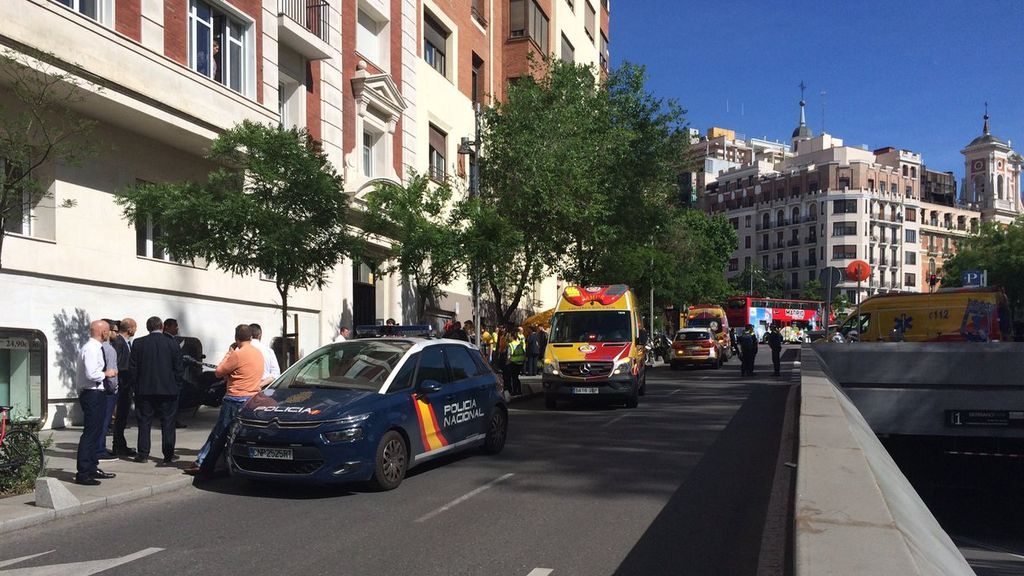 Mueren dos adolescentes en Madrid al desprenderse el suelo de un ascensor