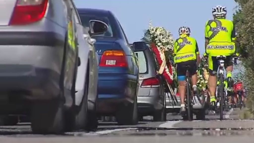 Multitudinaria despedida del segundo ciclista arrollado por una conductora ebria en Jávea