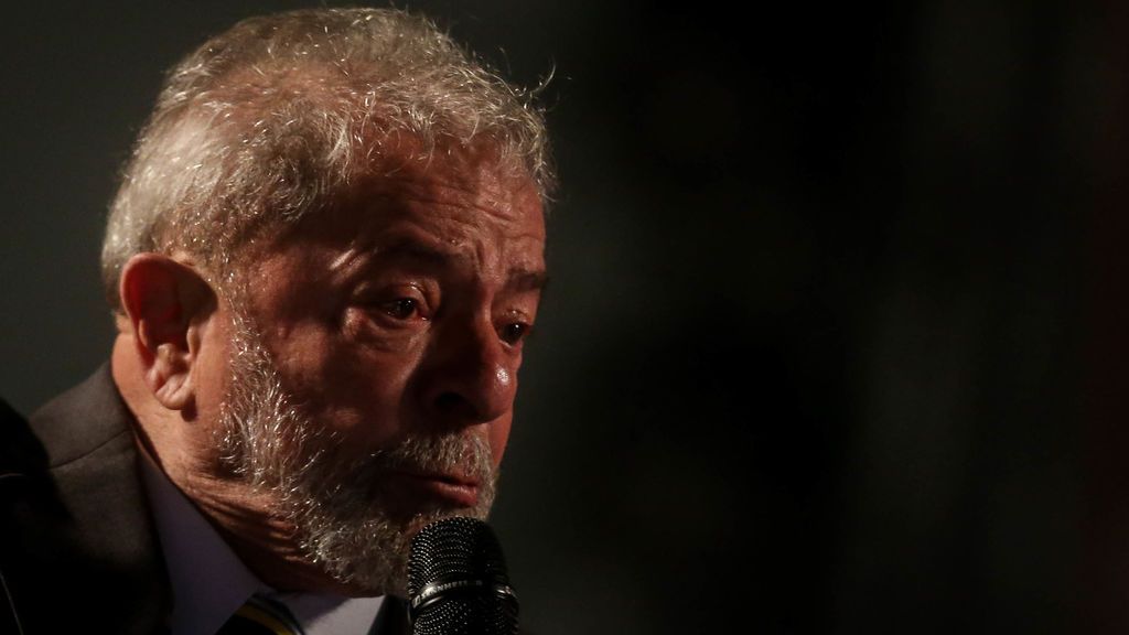 Lula da Silva, ante miles de seguidores reafirma su inocencia y promete volver a la política