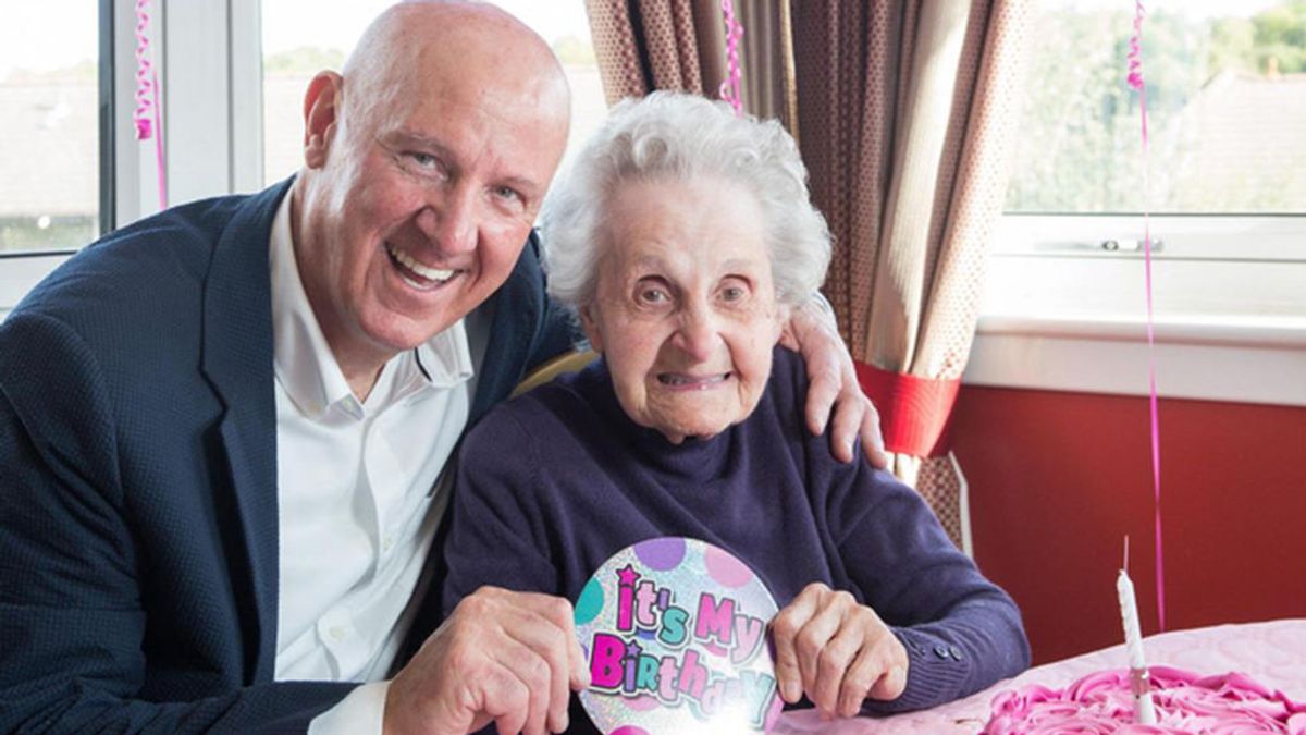 Muere a los 102 años, horas después de conocer que su único hijo ha fallecido de cáncer