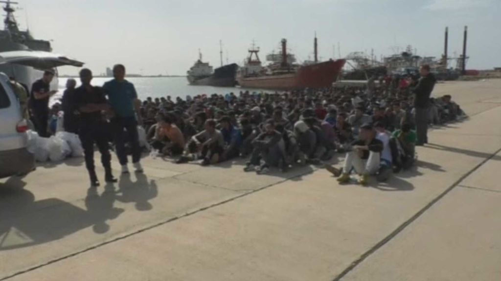 La guardia costera libia impide que una ONG rescate a 350 personas en el Mediterráneo
