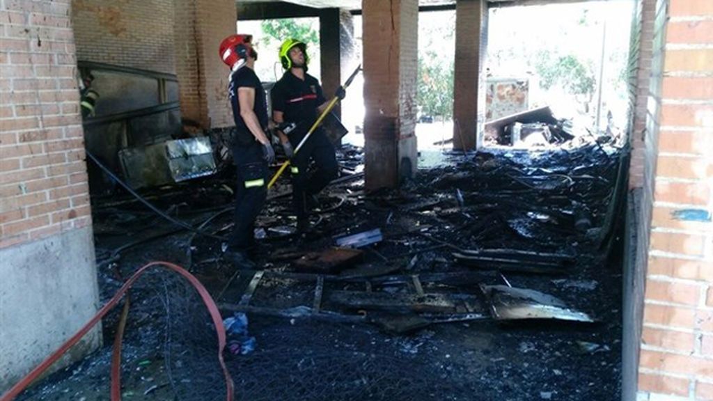 Ocho personas, entre ellas un bebé, rescatadas de un incendio