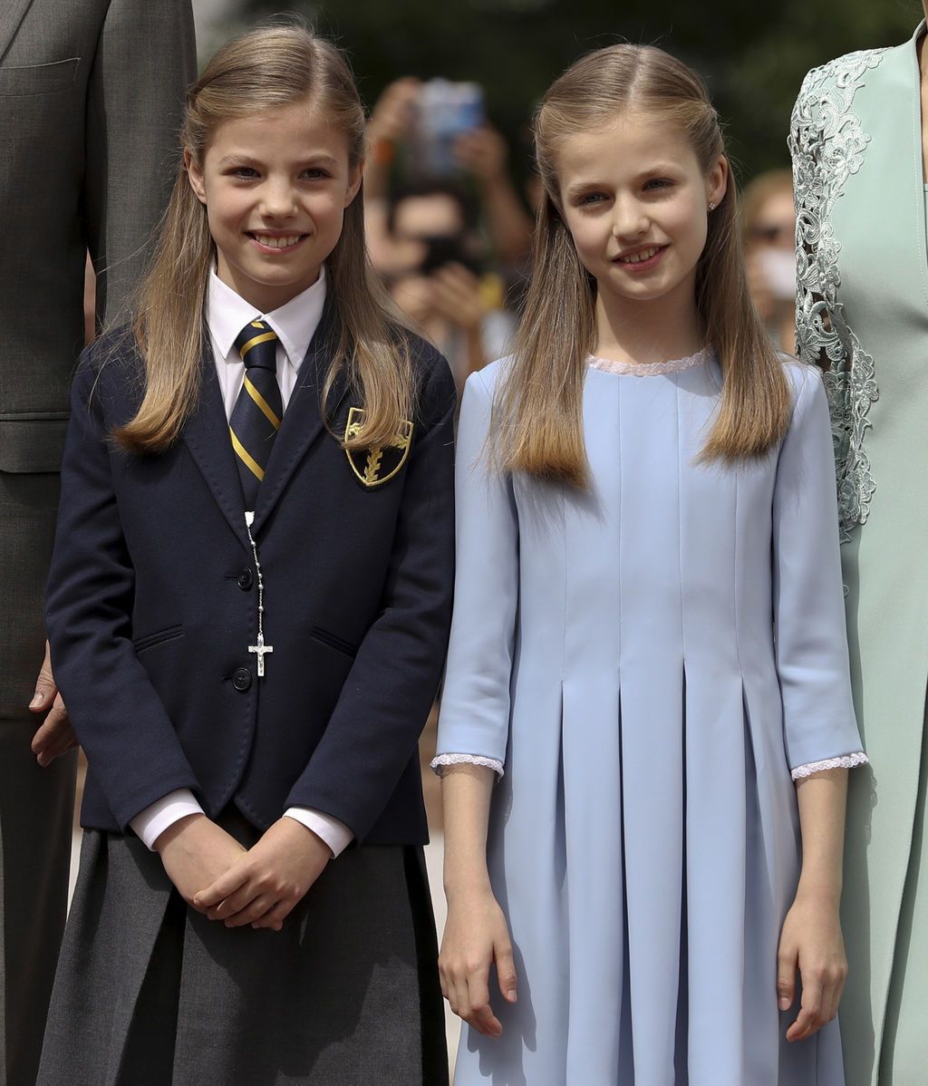 La Infanta Sofía recibe la Primera Comunión