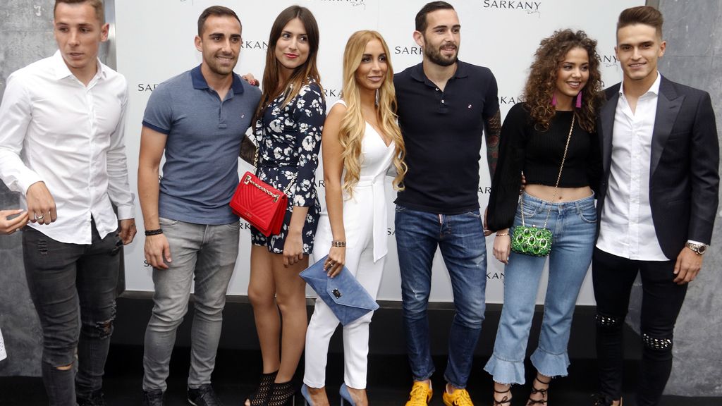 Sandra Montoto , Denis Suárez, Paco Alcacer y Bea Viana, Inma, Lucas Digne y Aleix Vidal