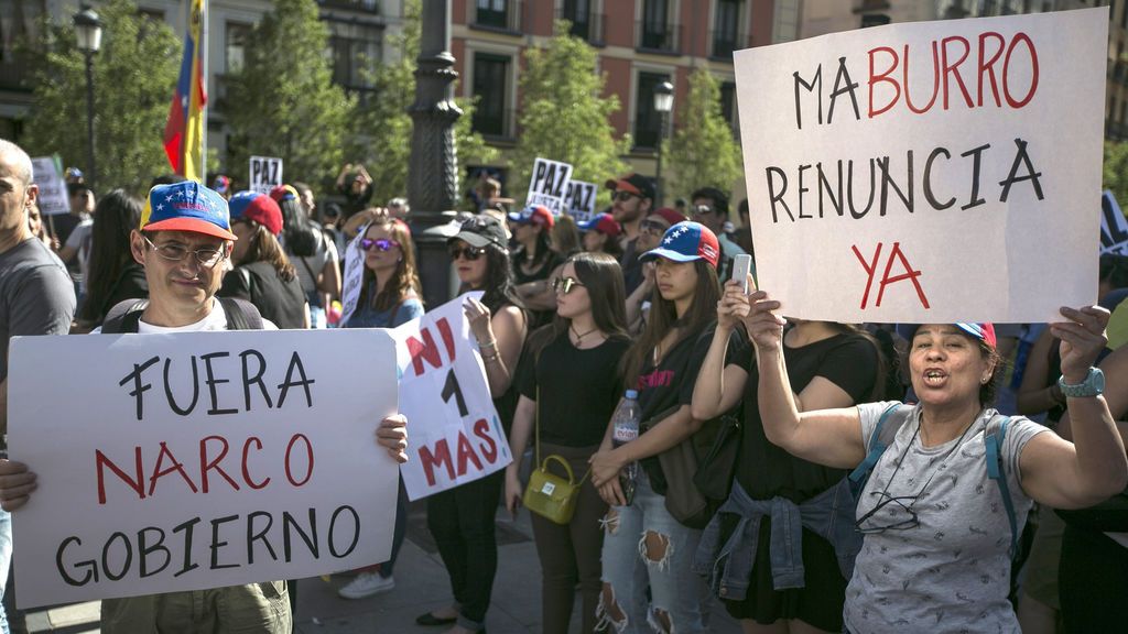 Medio millar de antichavistas se manifiestan en Madrid