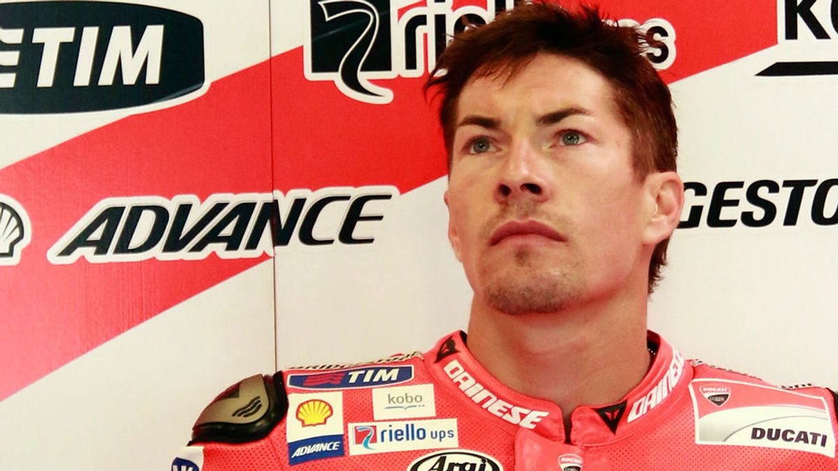 Muere Nicky Hayden a los 35 años días después de ser atropellado mientras entrenaba en bicicleta Muere Nicky Hayden a los 35 años días después de ser atropellado mientras entrenaba en bicicleta