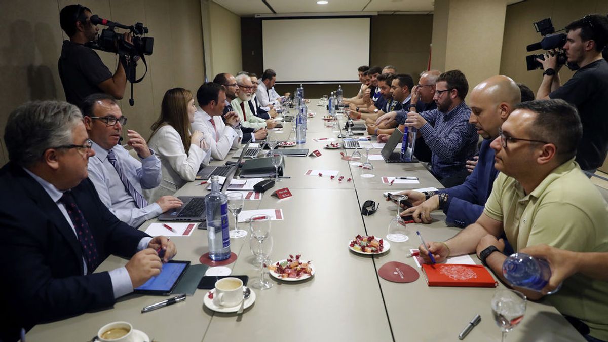 Los estibadores desconvocan las huelgas en los puertos de esta semana y la siguiente