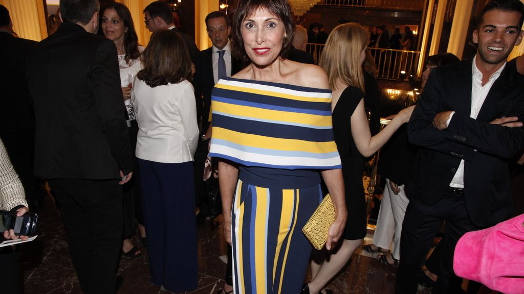 La actriz María Barranco fue con este colorido jumpsuit