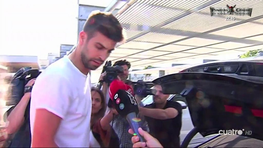 Gerard Piqué ya ha hablado con Dani Carvajal tras los cánticos de la Cibeles Gerard Piqué ya ha hablado con Dani Carvajal tras los cánticos de la Cibeles