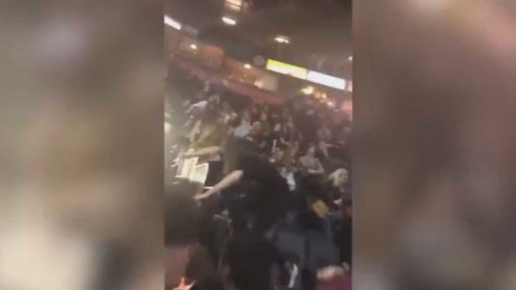 Pánico en la evacuación del Manchester Arena tras el atentado