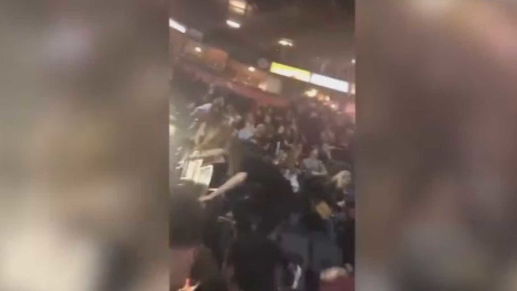 Pánico en la evacuación del Manchester Arena tras el atentado