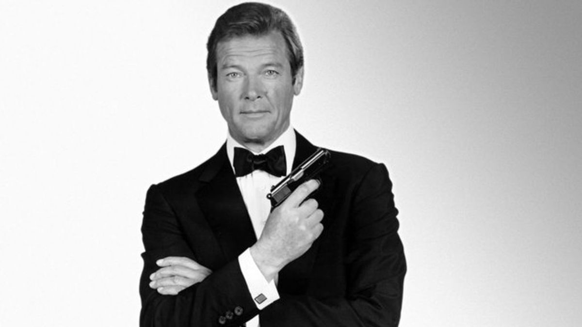 Roger Moore, el elegante James Bond que conquistó a la gran pantalla (23 de mayo)