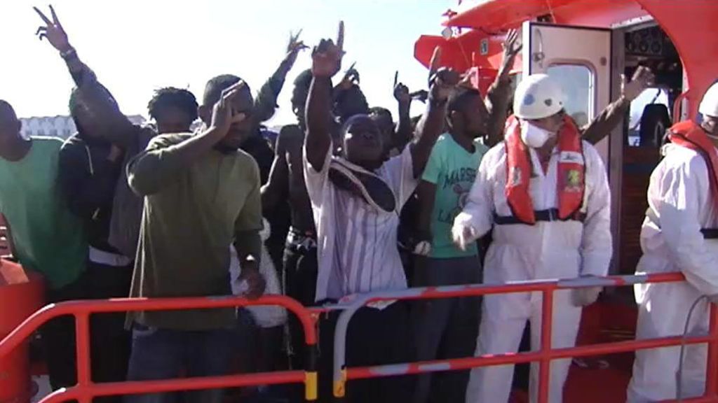 Rescatan a casi 1.000 inmigrantes en 24 horas en el Mediterráneo