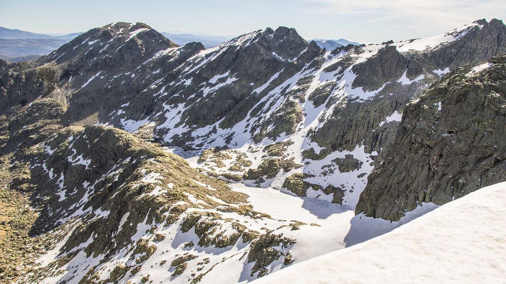 En la cima de Gredos: ascenso al Almanzor