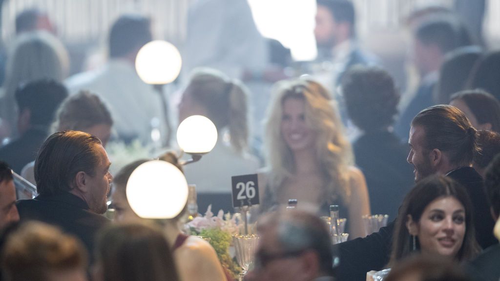 Shayk, DiCaprio, Beckham, Thurman y más vips en la gala AmfAR