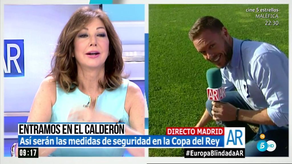 Ana Rosa, a un reportero en el Calderón: "Tráeme algo, un poquito de césped"