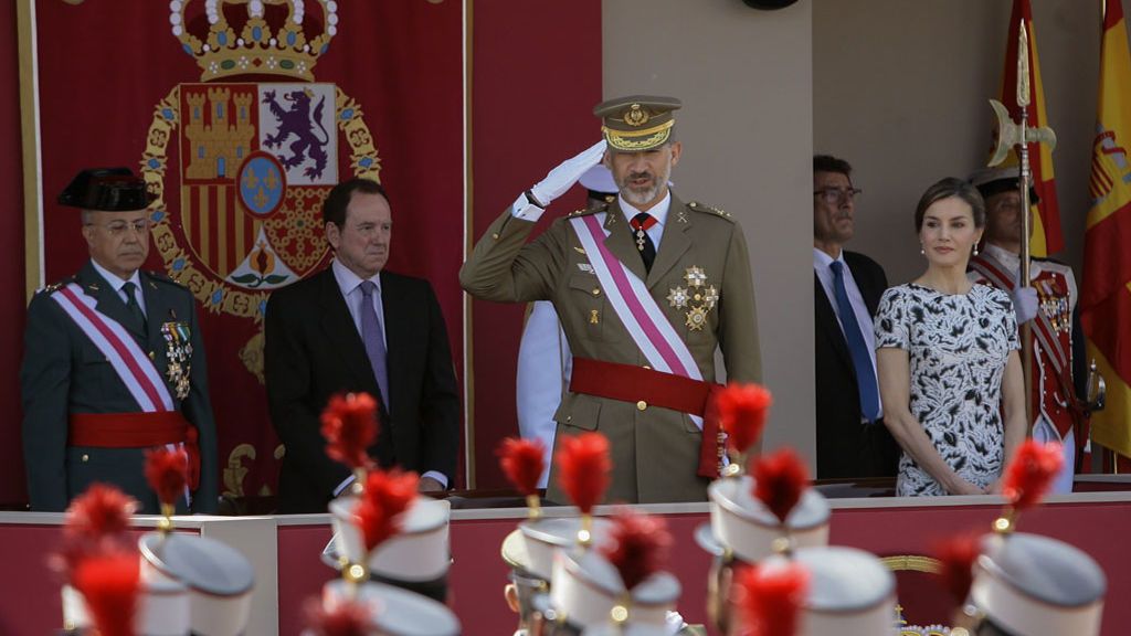 El primer desfile de las Fuerzas Armadas de la era post-crisis