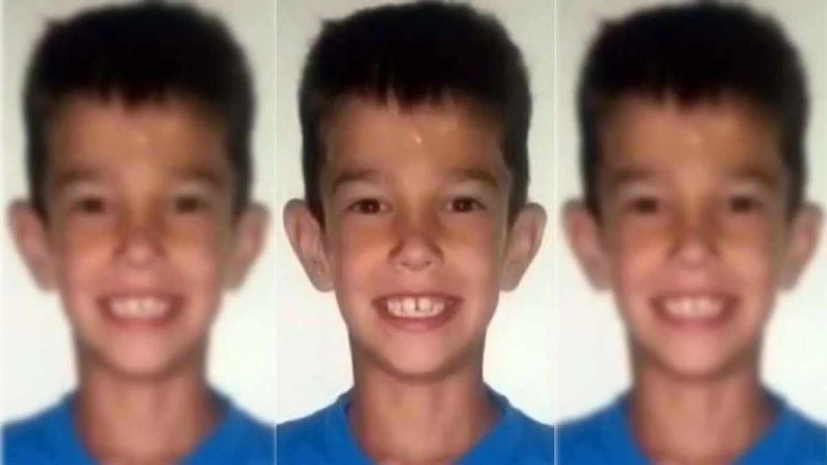 Denuncian la desaparición de un niño de siete años y lo encuentran muerto en un congelador Denuncian la desaparición de un niño de siete años y lo encuentran muerto en un congelador