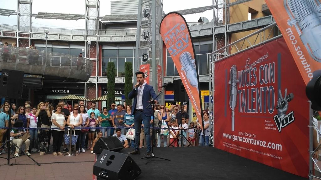'Gana con tu voz' en el Centro Comercial TresAguas (Madrid