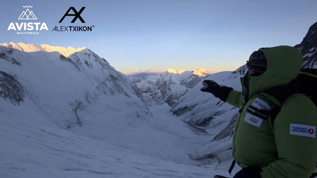 Los 6 peligros a los que se enfrenta Alex Txikon, el primero en subir el Everest en invierno sin O2