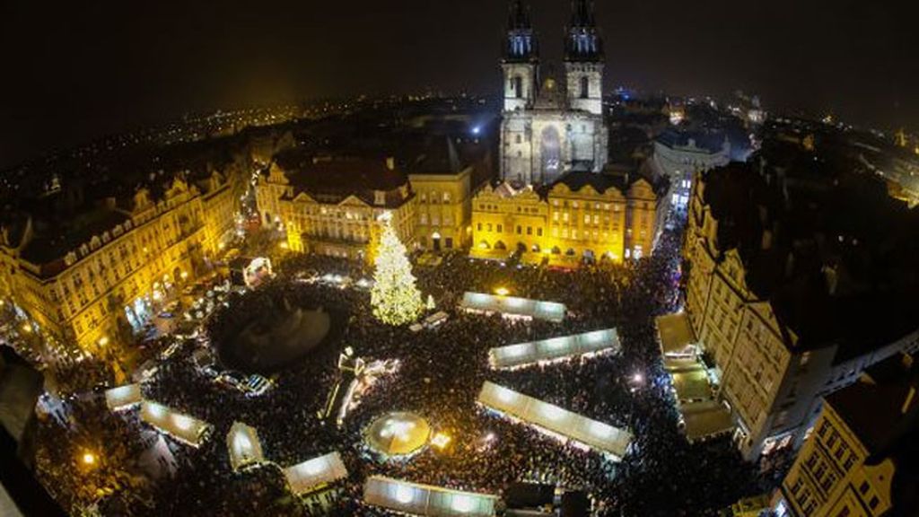 Plaza de la Ciudad Vieja en Praga (República Checa)