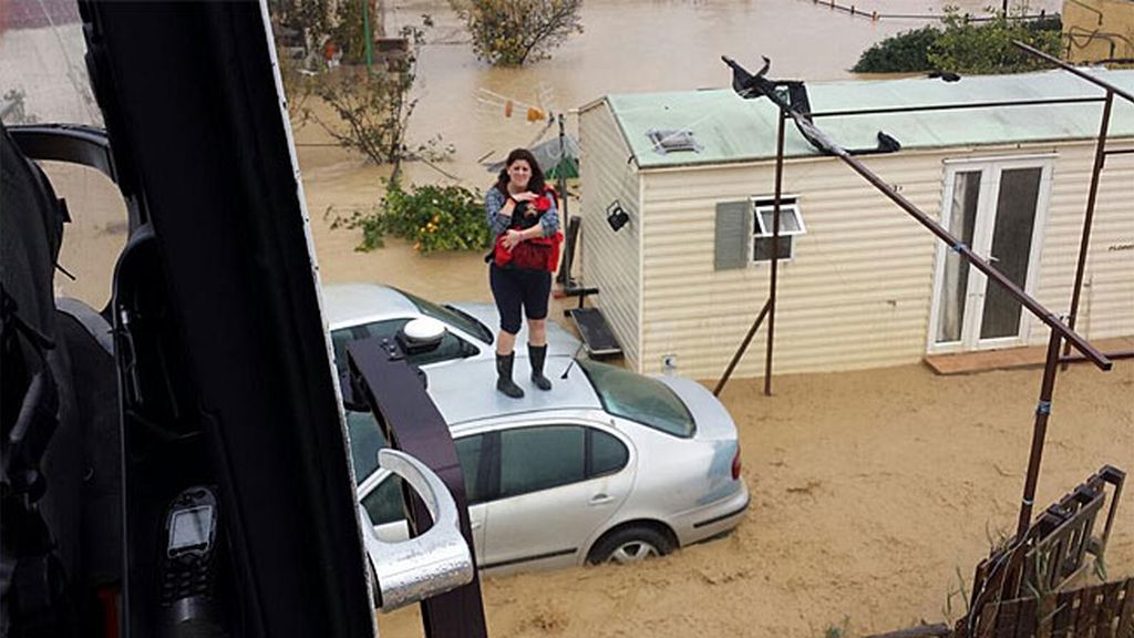 Los ciudadanos no han tardado en compartir imágenes de los destrozos