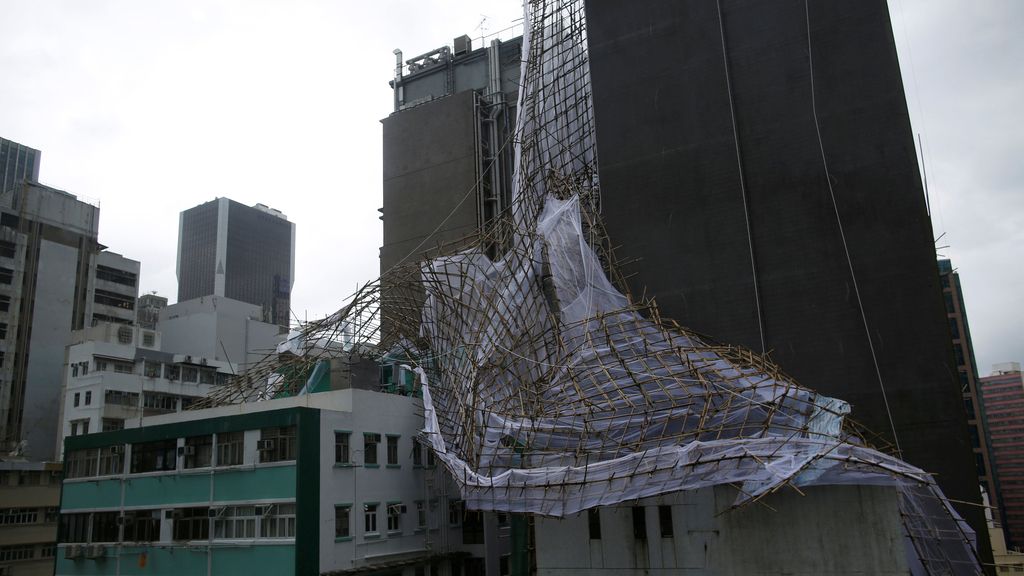 Según meteorólogos, se trata del tifón más potente de los últimos 30 años