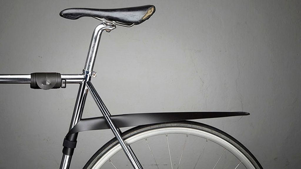 Las bicicletas también son para el otoño: gadgets para que no dejes de pedalear