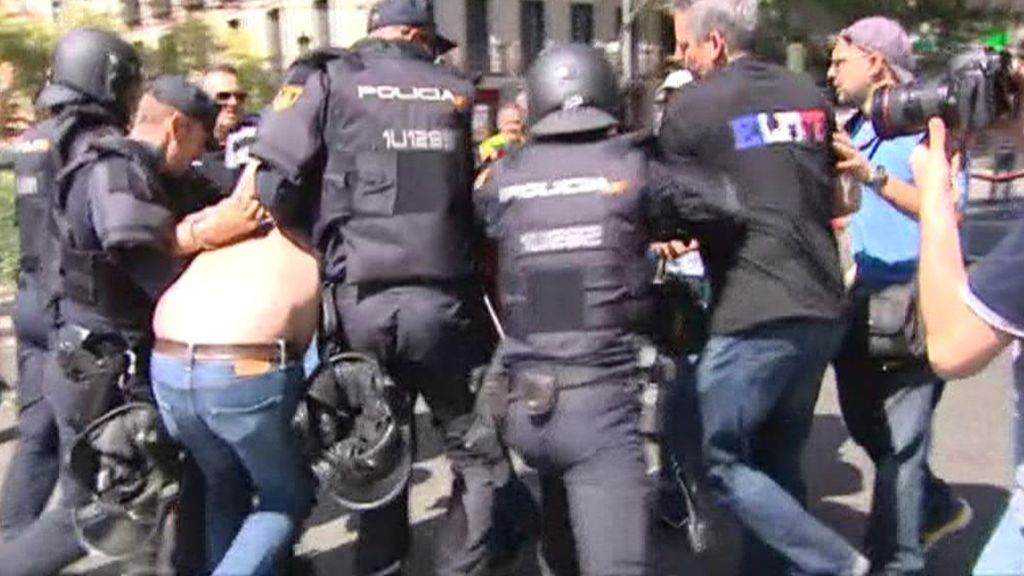 Incidentes en las protestas de los taxistas en Madrid