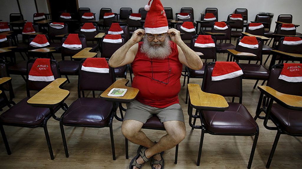 Escuela de Papa Noel en Brasil