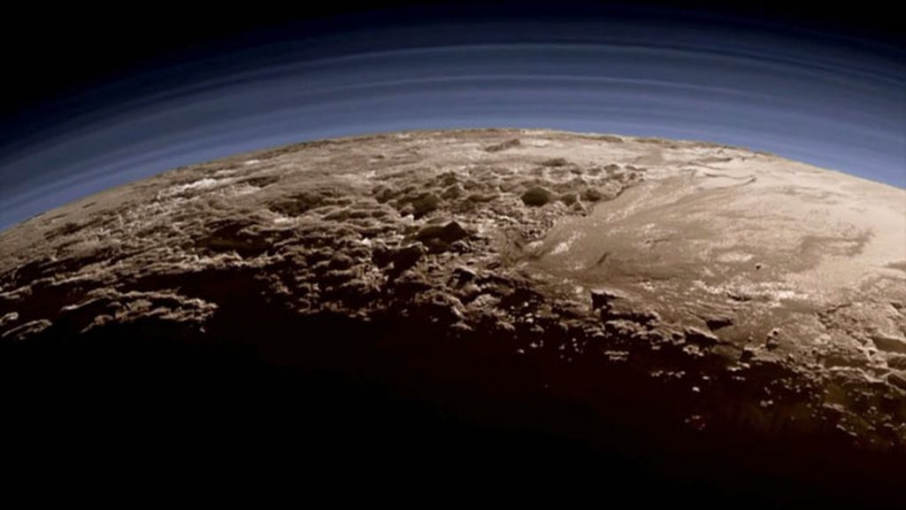 Sale expulsado del interior por la radioactividad