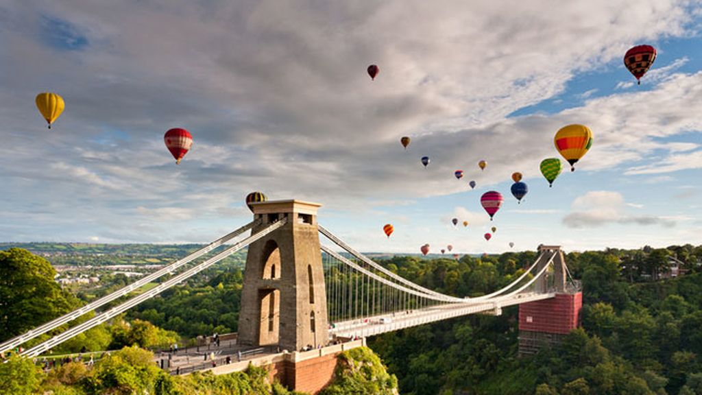 Bristol: un niño, un árbol