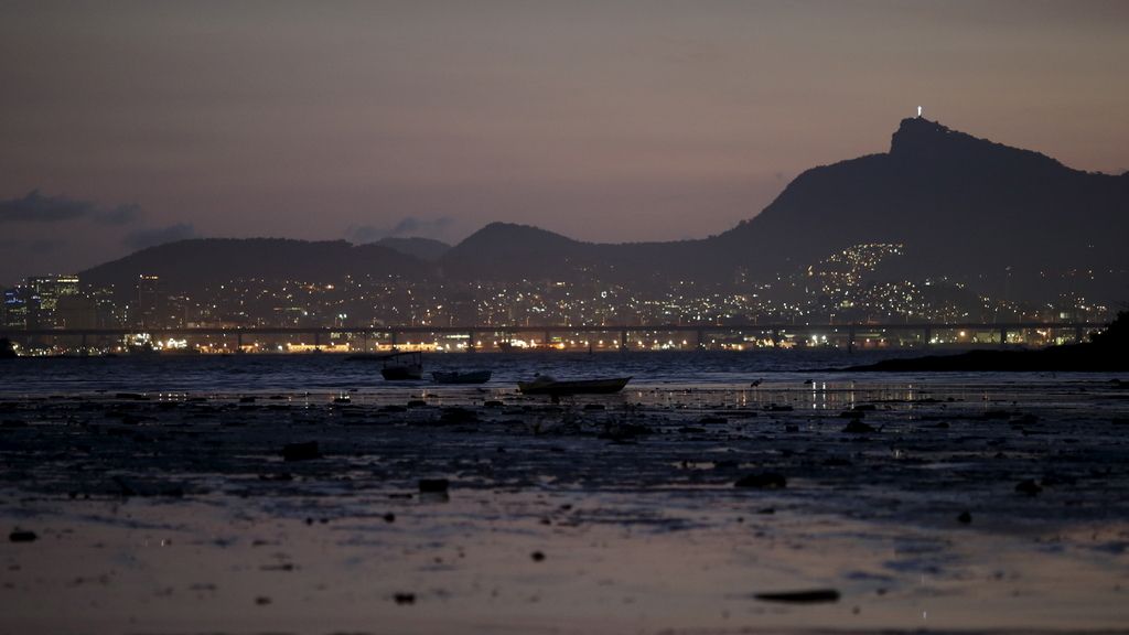 La contaminación extrema de la Bahía de Guanabara