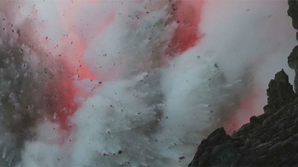 Las impresionantes fotos del volcán Kilauea en acción: del chorro de lava, al Pacífico