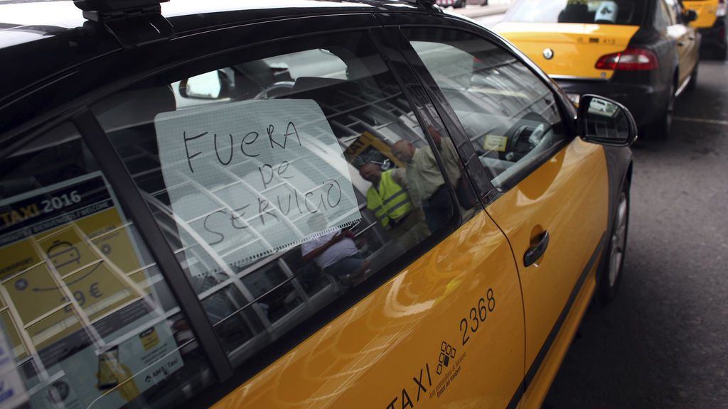 Los taxistas contra Uber y Cabify