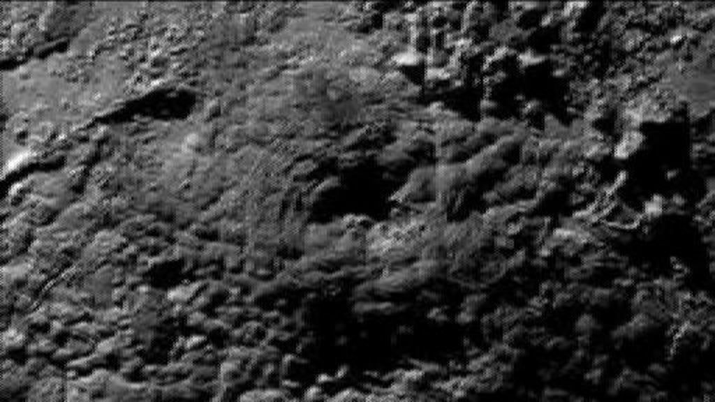 Encuentran dos volcanes de hielo en el corazón helado de Plutón
