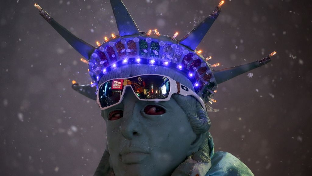 La moda del #SnowChallenge: nadar en la nieve y otras ocurrencias