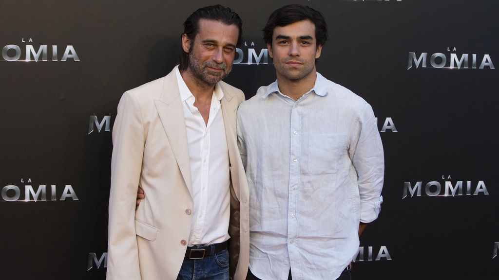 Jordi Mollá y Diego Osorio: lino y colores claros, el verano ya está aquí