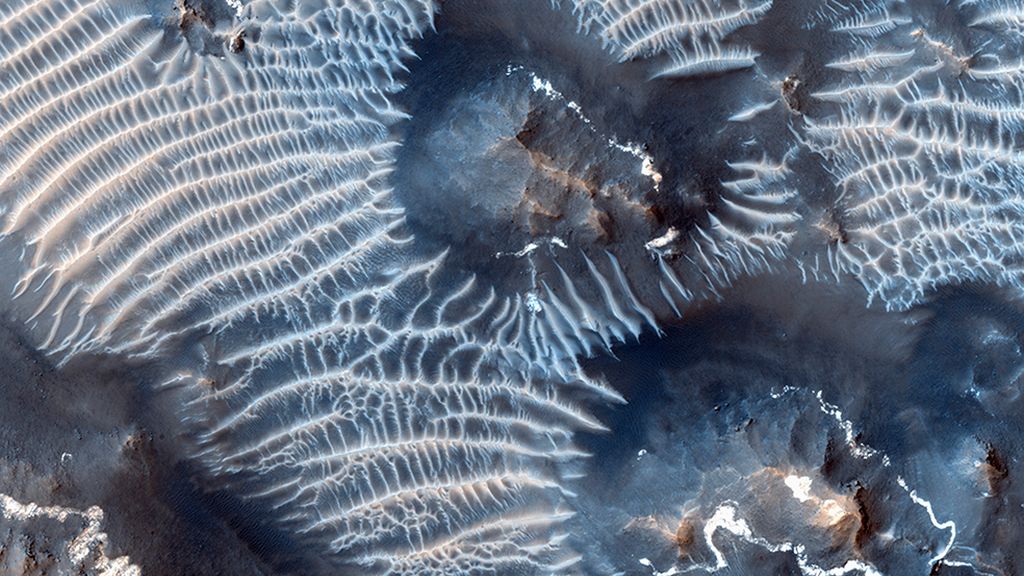 La NASA anuncia el descubrimiento de agua en Marte