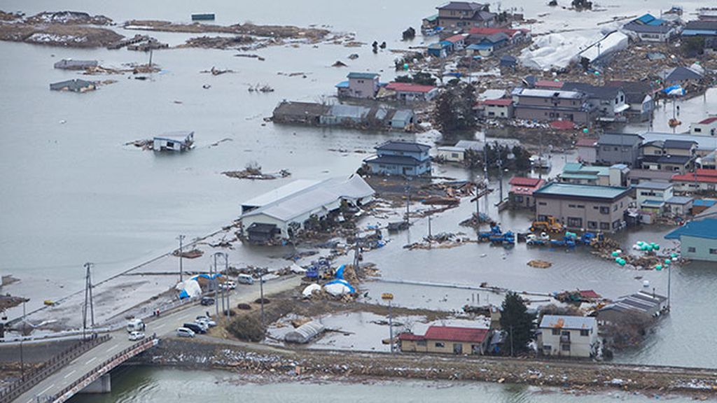 Cuando las olas gigantes llegan a tierra: los 5 tsunamis más devastadores de la historia
