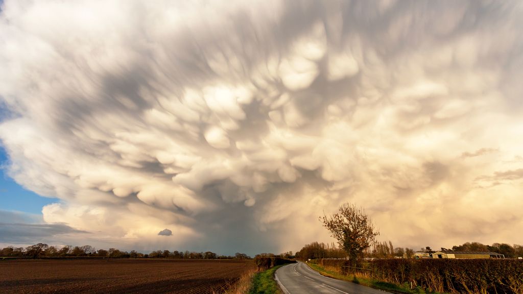 Nubes tormentosas tomadas cerca de York, Reino Unido